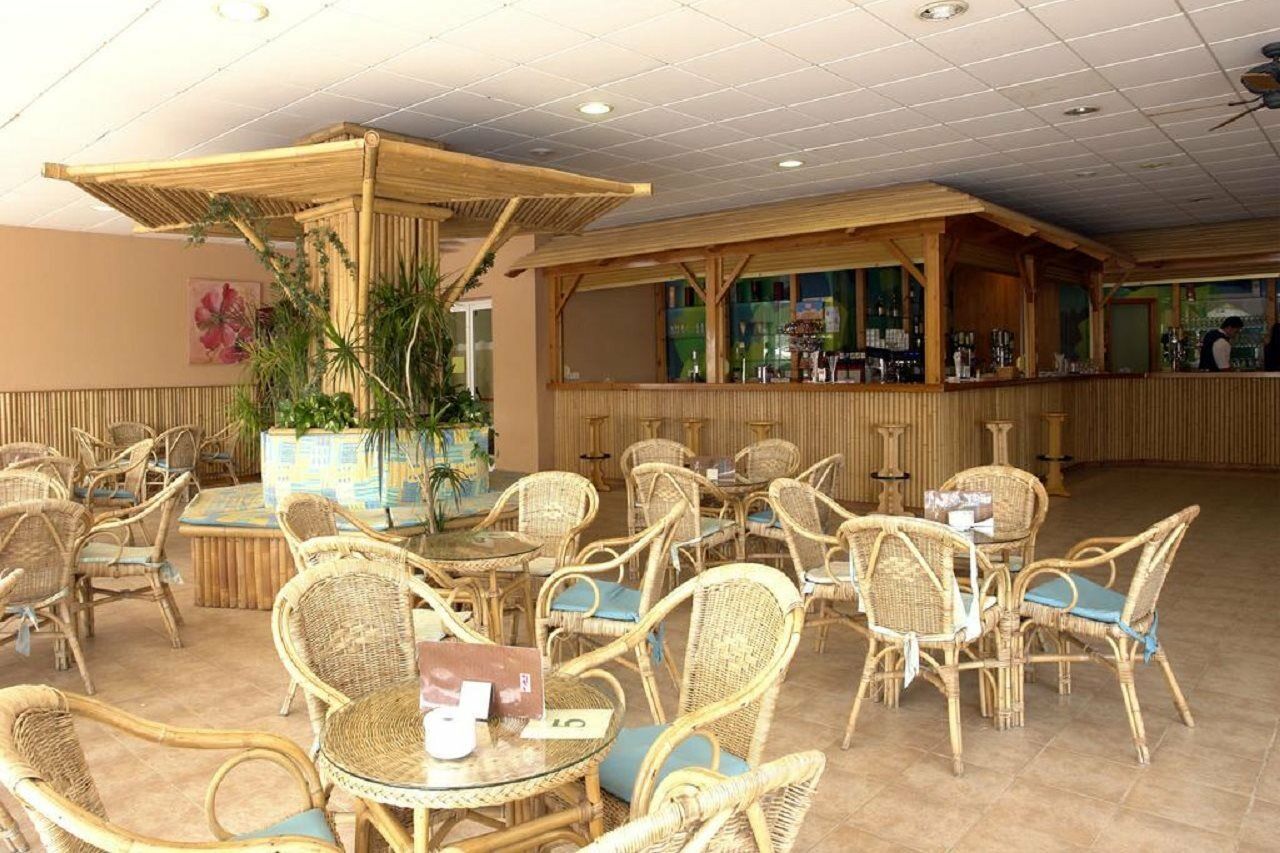 Apartamentos Turisticos Jardines Del Plaza Peñíscola Eksteriør billede